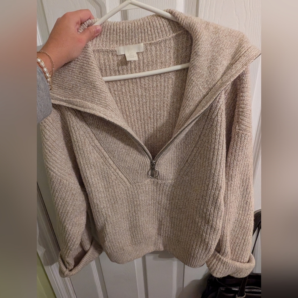 HM Cozy Beige Women's Sweater